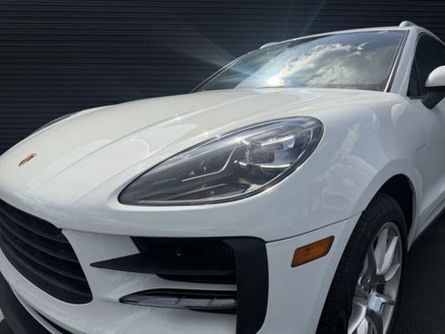 Used 2019 Porsche Macan S AWD/4WD image 11