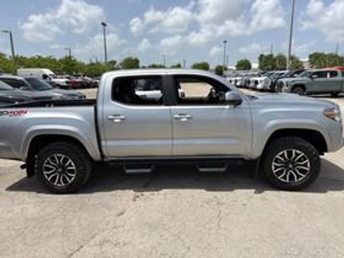 Used 2023 Toyota Tacoma TRD Sport w/ Advanced Technology Package AWD/4WD image 7
