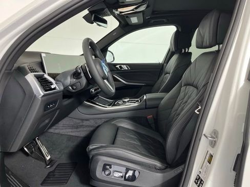 Used 2026 BMW X5 xDrive40i AWD/4WD image 11