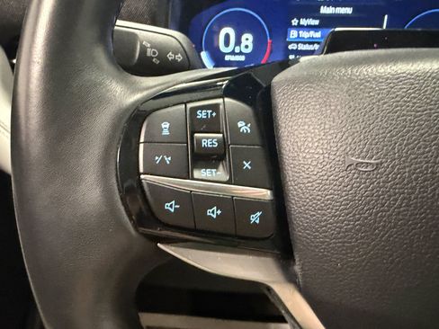 Used 2025 Ford Explorer Platinum w/ LUX Leather Package AWD/4WD image 16