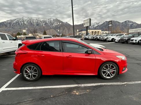 Used 2015 Ford Focus ST image 3