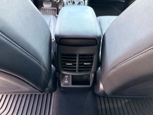 Used 2024 Kia Seltos EX FWD image 17