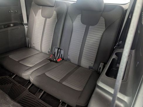 Used 2022 Kia Sorento LX image 25