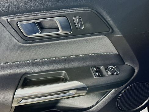 Used 2022 Ford Mustang GT RWD image 22