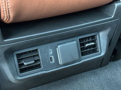 Used 2025 GMC Sierra 1500 Elevation image 44