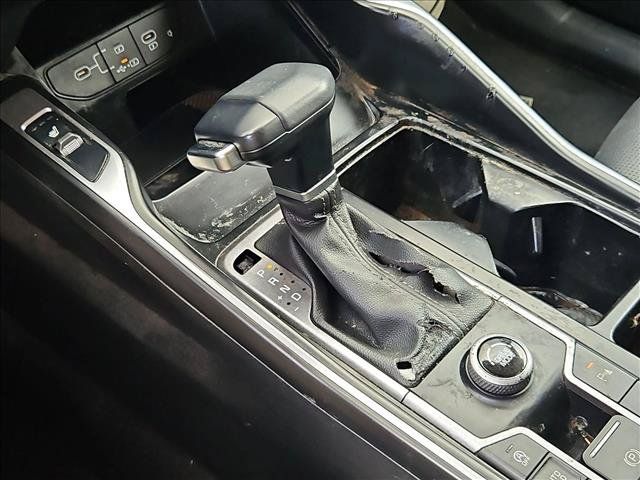 Used 2025 Kia Sorento S FWD image 15