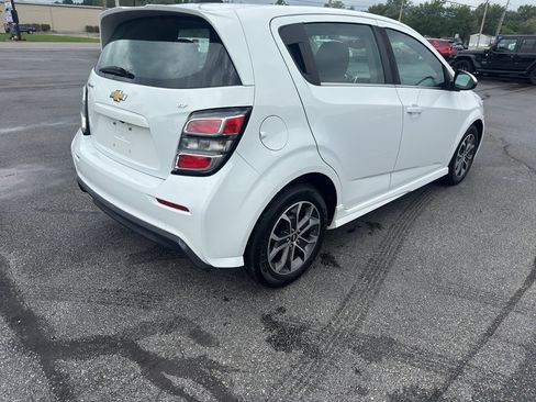 Used 2017 Chevrolet Sonic LT FWD image 5