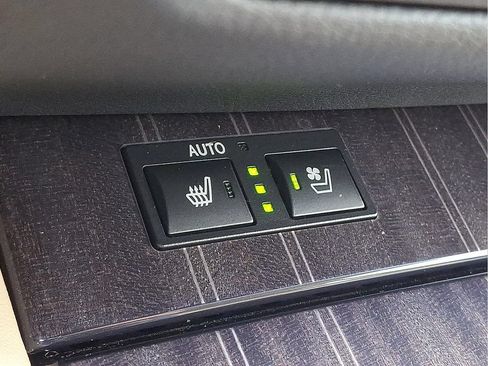 Used 2020 Lexus GS 350 AWD w/ Premium Package image 27