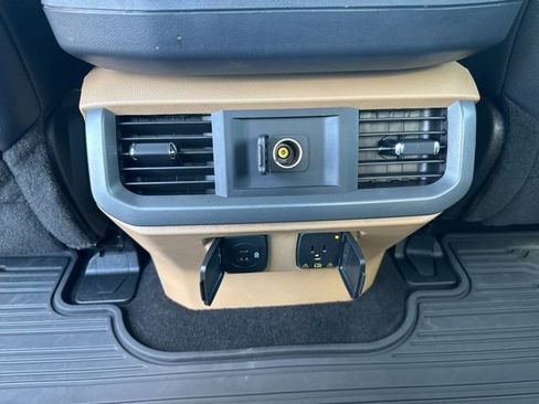 Used 2022 Ford F150 Lariat image 32