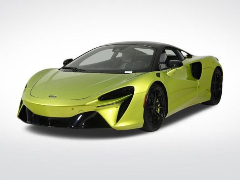 Used 2023 McLaren Artura image 1