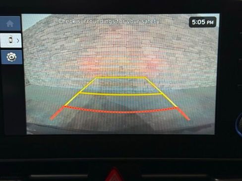 New 2025 Hyundai Elantra SE image 37