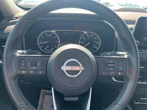 Used 2023 Nissan Rogue SV w/ SV Premium B Package AWD/4WD image 14