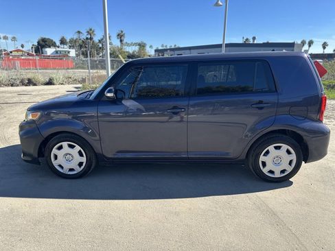 Used 2012 Scion xB image 8