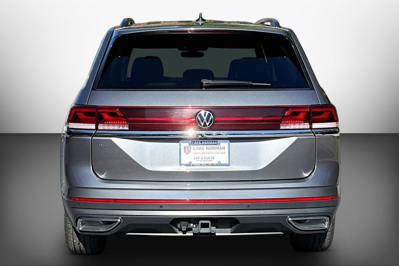 Used 2025 Volkswagen Atlas SE FWD image 7