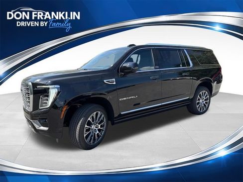 New 2026 GMC Yukon XL Denali w/ Denali Reserve Package AWD/4WD image 1
