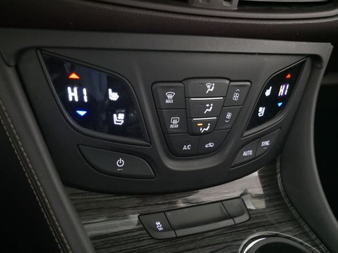 Used 2017 Buick Envision Premium w/ Driver Confidence Package image 23