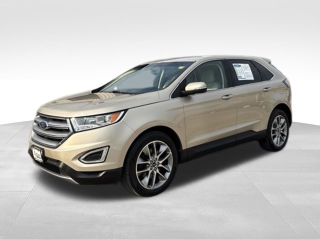 Used 2018 Ford Edge Titanium w/ Technology Package AWD/4WD image 3