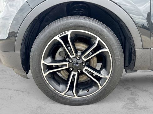 Used 2015 Ford Explorer Sport w/ Equipment Group 401A AWD/4WD image 17