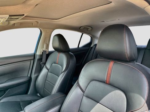 Used 2024 Nissan Sentra SR w/ SR Premium Package FWD image 13