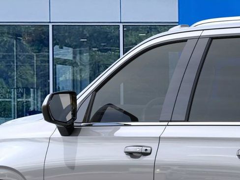 New 2026 Chevrolet Suburban LS w/ Max Trailering Package AWD/4WD image 12