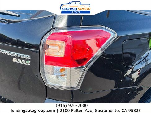 Used 2017 Subaru Forester 2.5i w/ Alloy Wheel Package AWD/4WD image 8