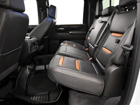 Used 2024 GMC Sierra 3500 AT4 w/ Technology Package AWD/4WD image 15