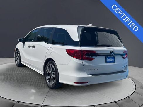 Certified 2024 Honda Odyssey Touring image 3
