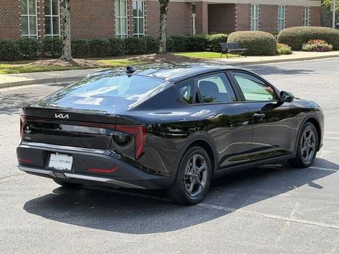 Used 2025 Kia K4 FWD image 9