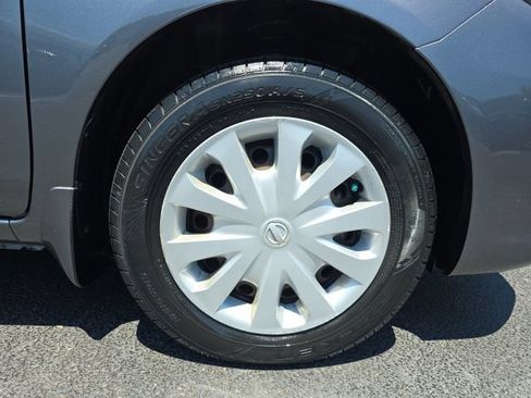 Used 2018 Nissan Versa S Plus FWD image 9