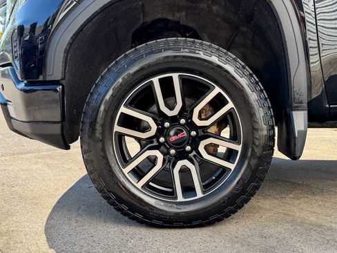 Used 2022 GMC Sierra 1500 AT4 w/ Technology Package image 36