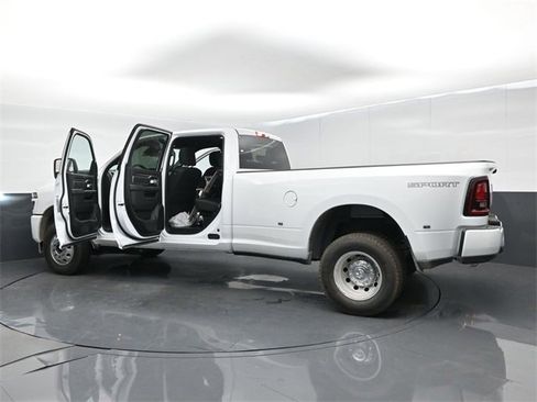 New 2026 RAM 3500 Big Horn image 59