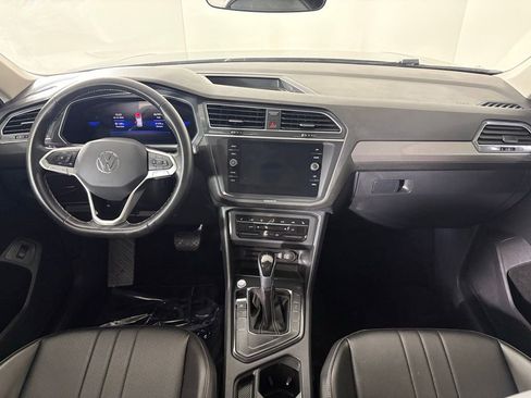 Used 2024 Volkswagen Tiguan SE FWD image 42