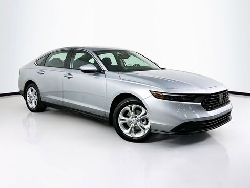 Used 2025 Honda Accord LX image 1