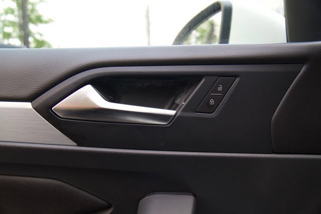 Used 2025 Volkswagen Jetta S FWD image 15