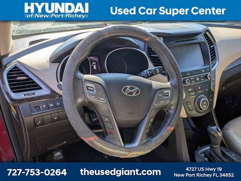 Used 2017 Hyundai Santa Fe Sport image 13