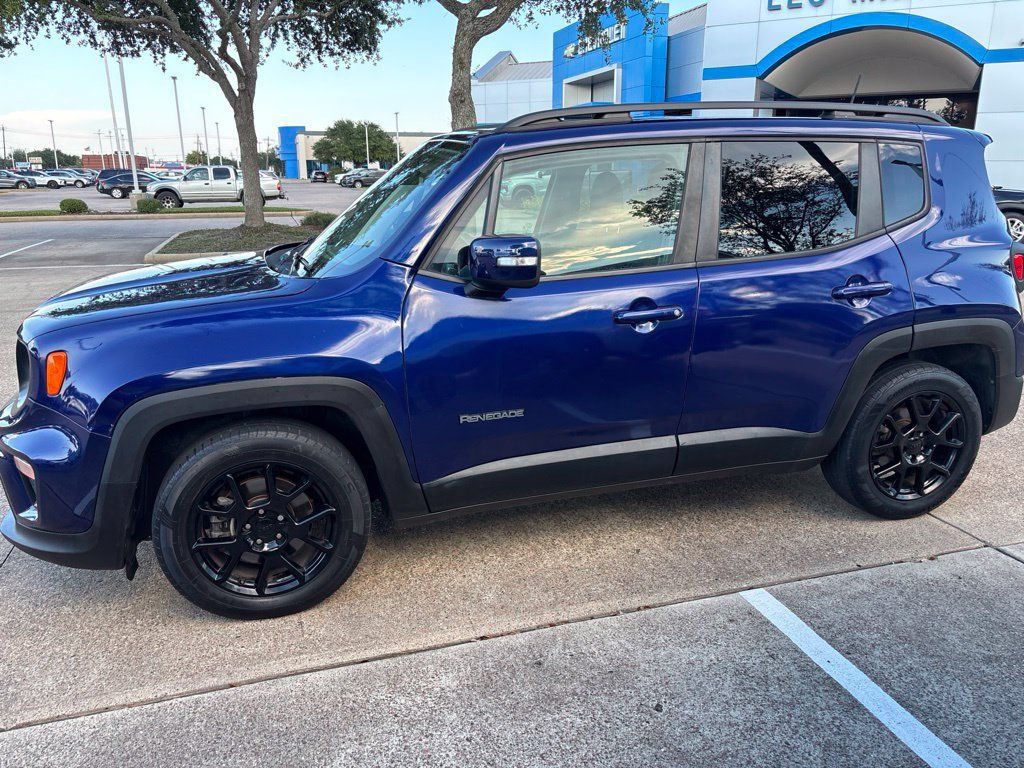 Used 2020 Jeep Renegade Altitude FWD image 8