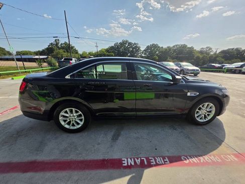 Used 2013 Ford Taurus SE FWD image 17