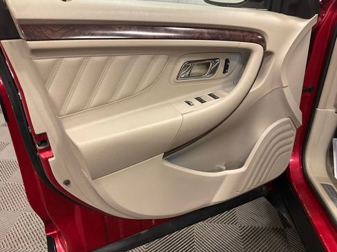 Used 2012 Ford Taurus Limited image 8