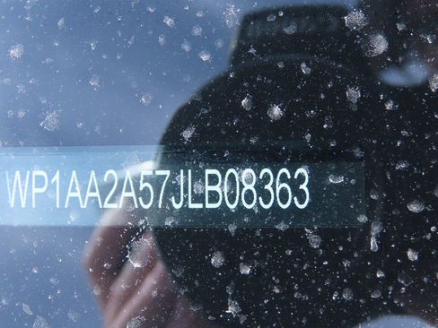 Used 2018 Porsche Macan image 15