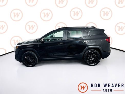 Used 2023 GMC Terrain SLE w/ Driver Convenience Package AWD/4WD image 4