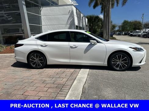 Used 2022 Lexus ES 350 w/ Premium Package FWD image 6