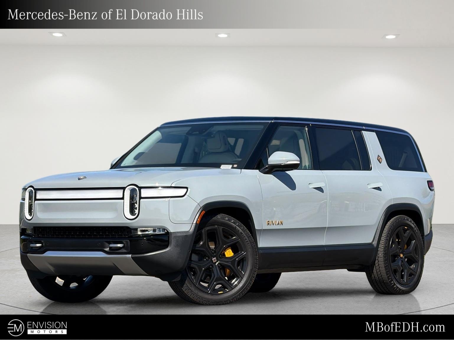 Used 2024 Rivian R1S Adventure Quad AWD/4WD image 1