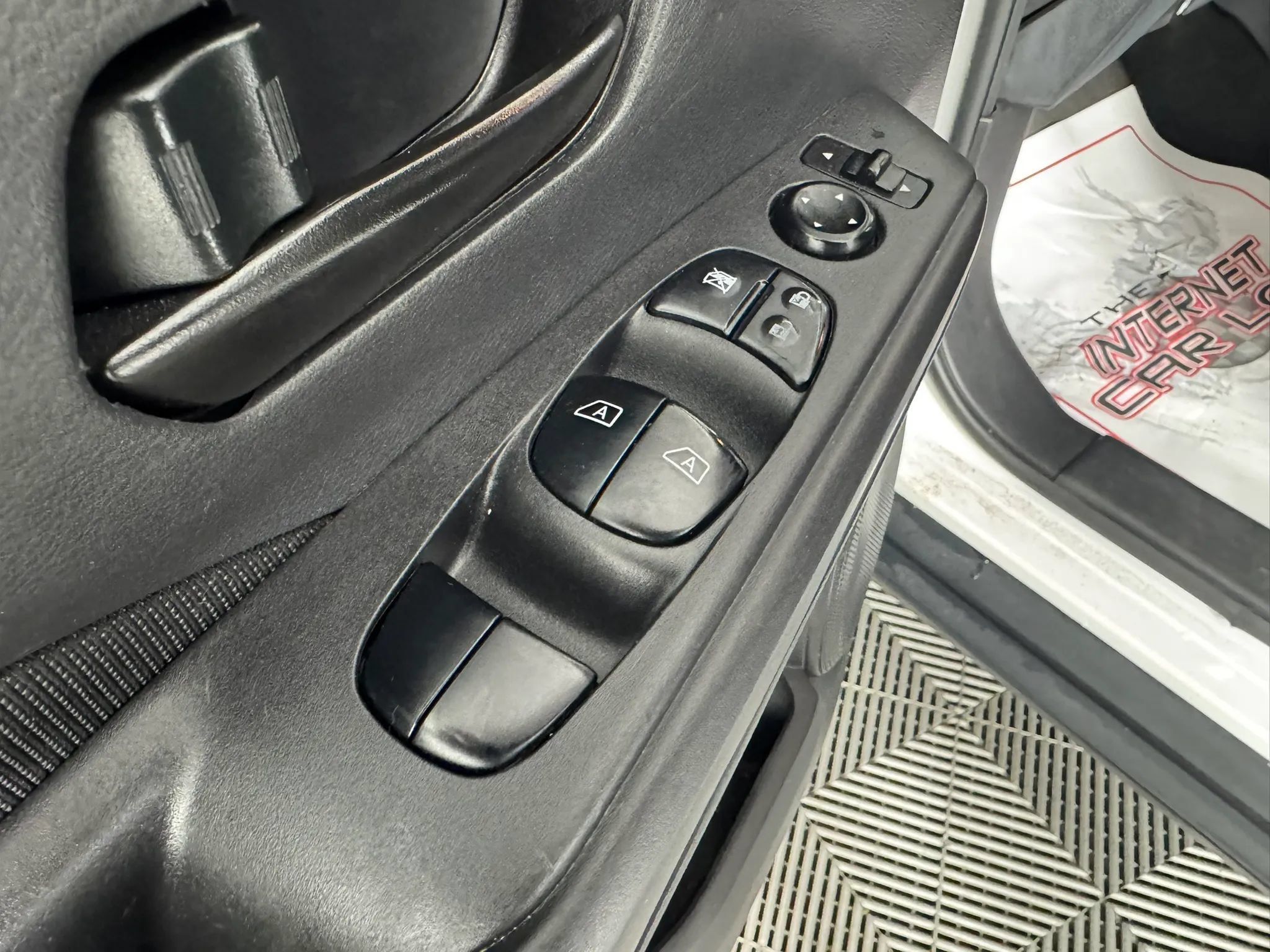 Used 2021 Nissan Kicks S FWD image 36