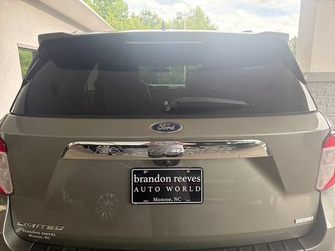 Used 2020 Ford Explorer Limited RWD image 27