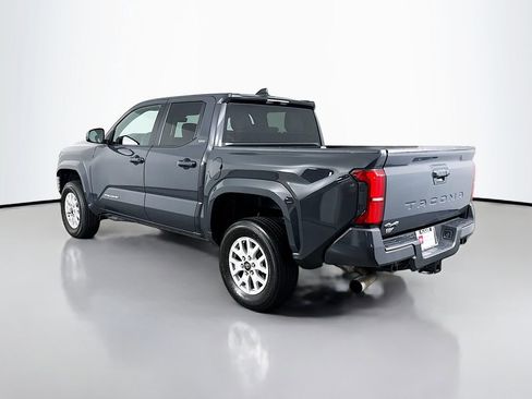 Used 2025 Toyota Tacoma SR5 AWD/4WD image 7