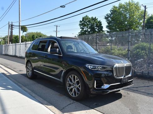Used 2021 BMW X7 xDrive40i w/ Premium Package AWD/4WD image 4