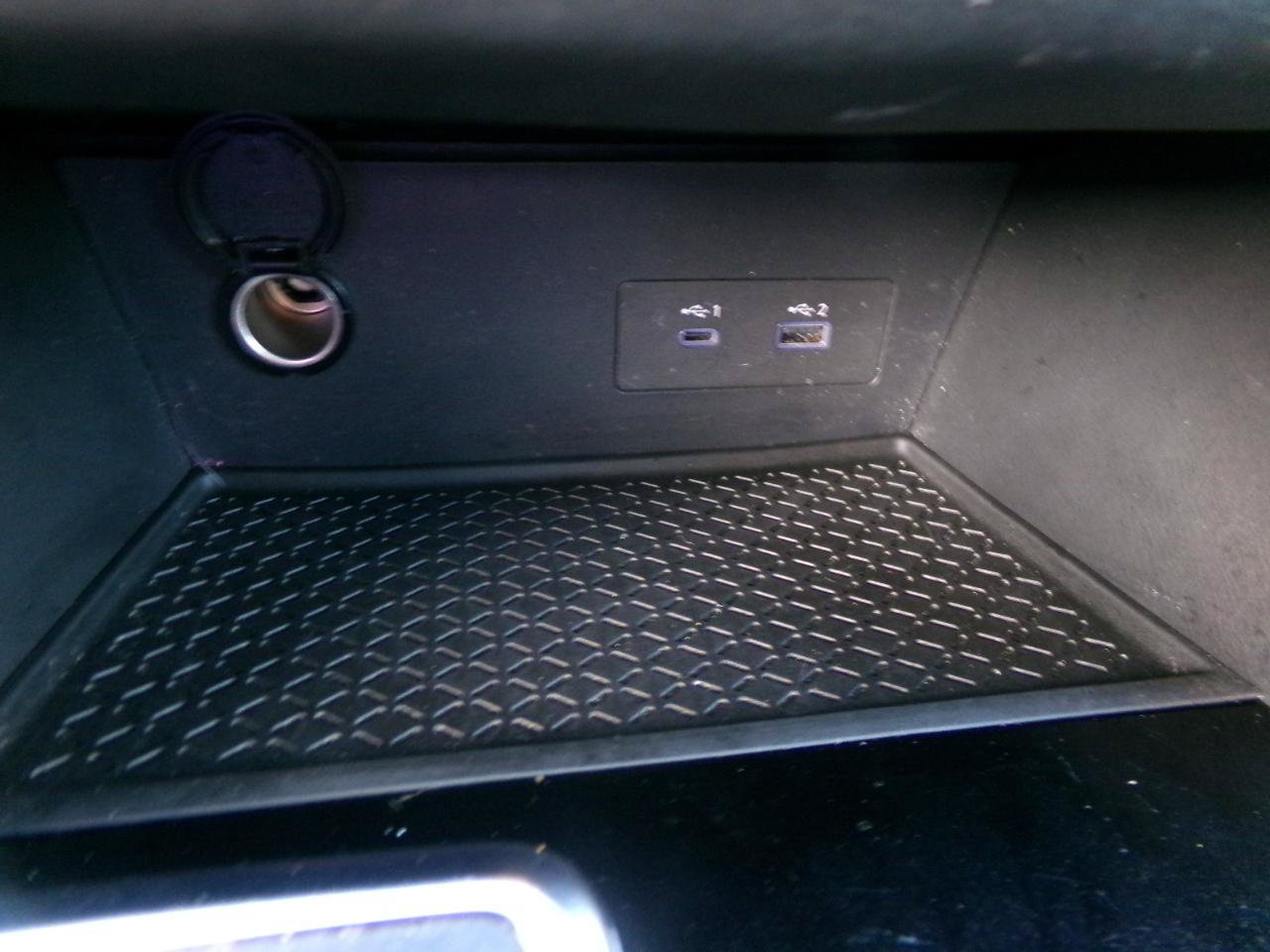 Used 2024 Nissan Pathfinder SV AWD/4WD image 31