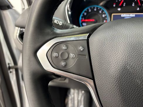 Used 2023 Chevrolet Traverse LT AWD/4WD image 13
