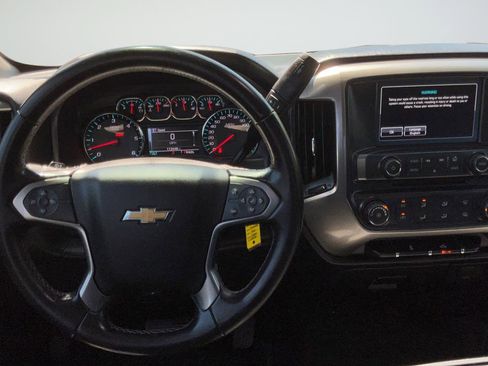 Certified 2018 Chevrolet Silverado 1500 LT AWD/4WD image 10