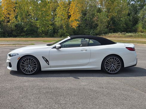 Used 2022 BMW 840i xDrive Convertible AWD/4WD image 12